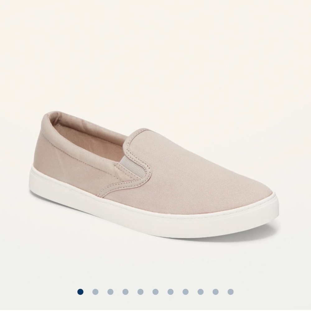 Old navy slip on shoes